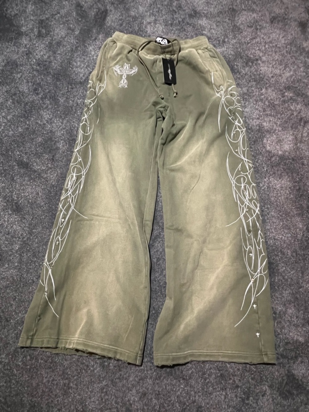 Ovd whathappenedtogod “earthangl” wide leg sweat pants in olive green